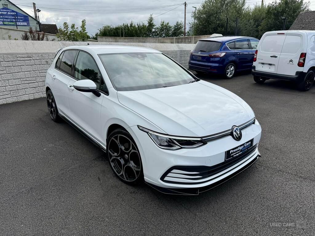 Volkswagen Golf 2.0 Tdi Life YE22WFC White #5