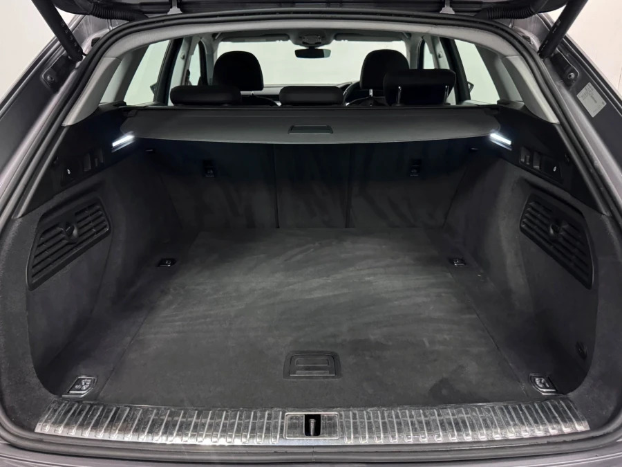 Audi E-tron 50 Technik Suv Quattro 71.2Kwh LO21HXV Grey #6