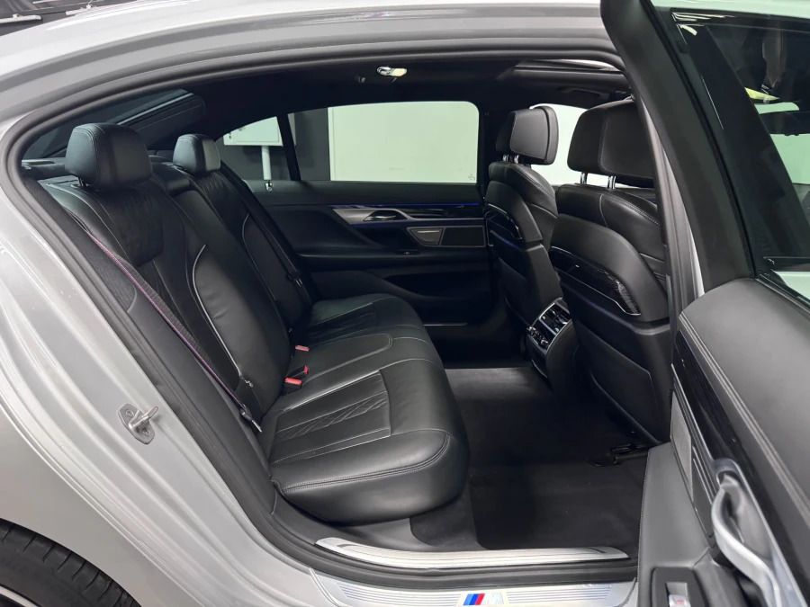 BMW 7 Series 3L Null Black #19
