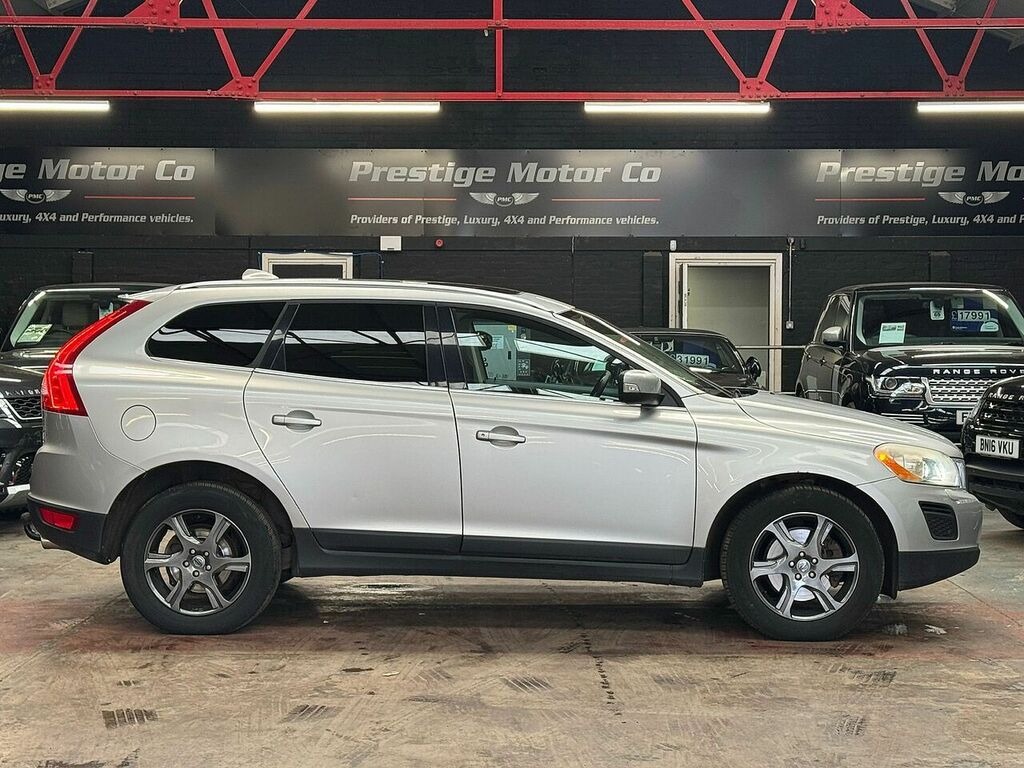 Volvo XC60 D5 Se Lux AF12VCE Silver #3