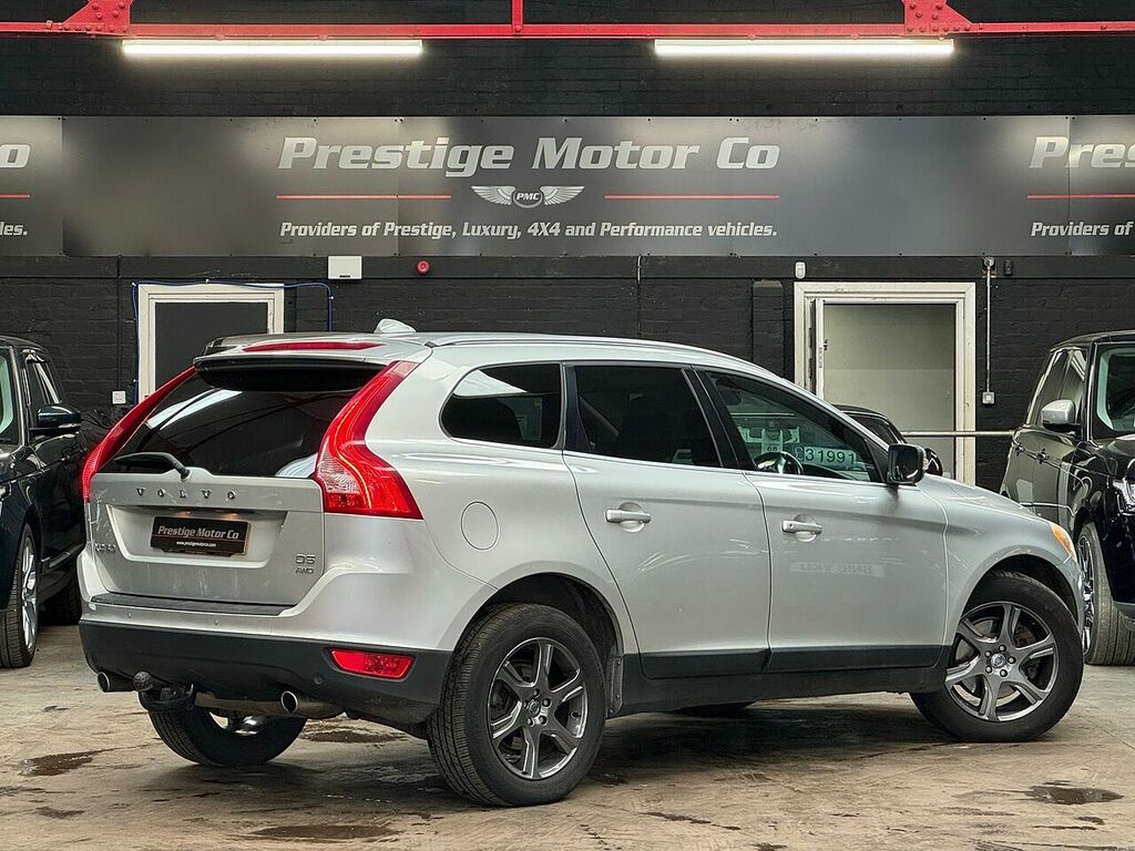 Volvo XC60 D5 Se Lux AF12VCE Silver #4