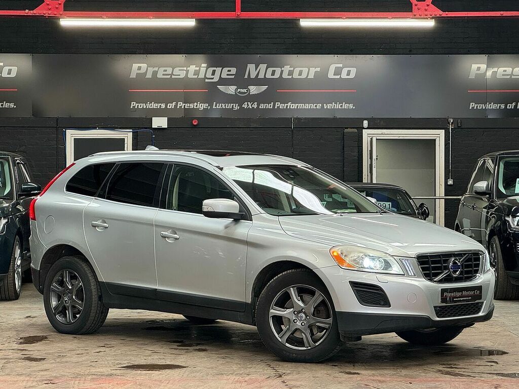 Volvo XC60 D5 Se Lux AF12VCE Silver #2