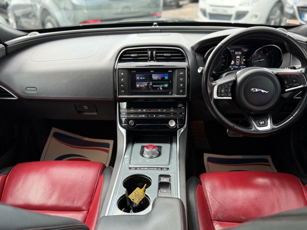 Jaguar XE  Black #8