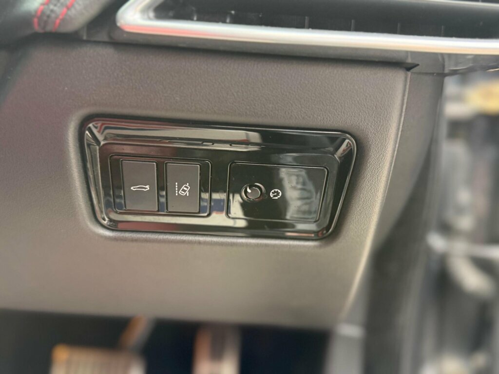 Jaguar XE  Black #26