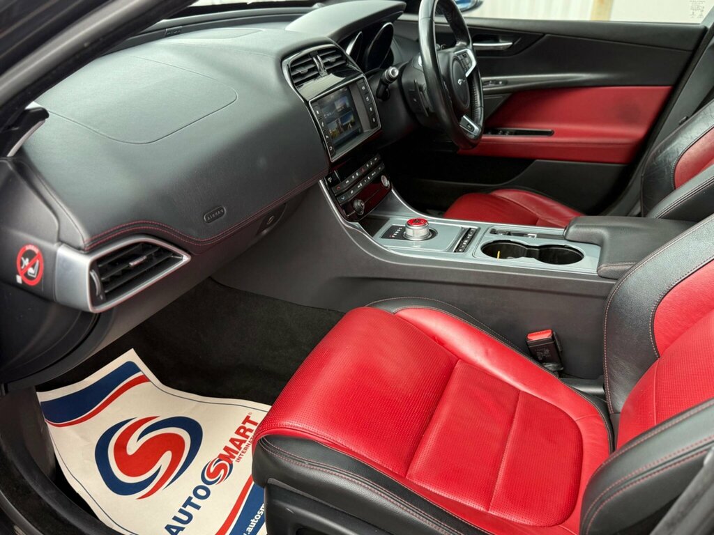 Jaguar XE  Black #44