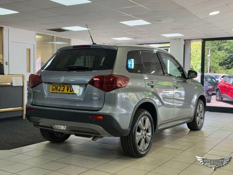 Suzuki Vitara 1.4 Boosterjet Mhev GN23VDP Grey #4