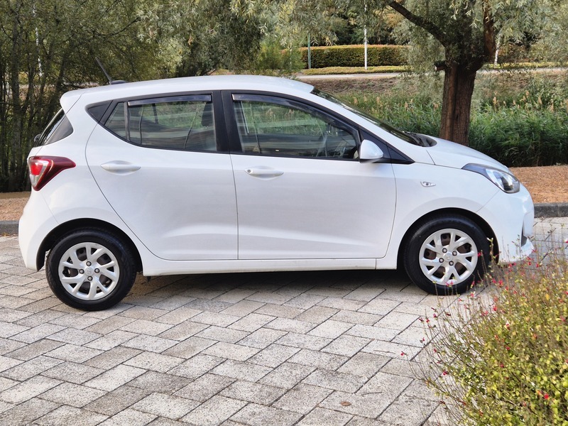 Hyundai I10 1.0 Se Hatchback EF67LXM White #5