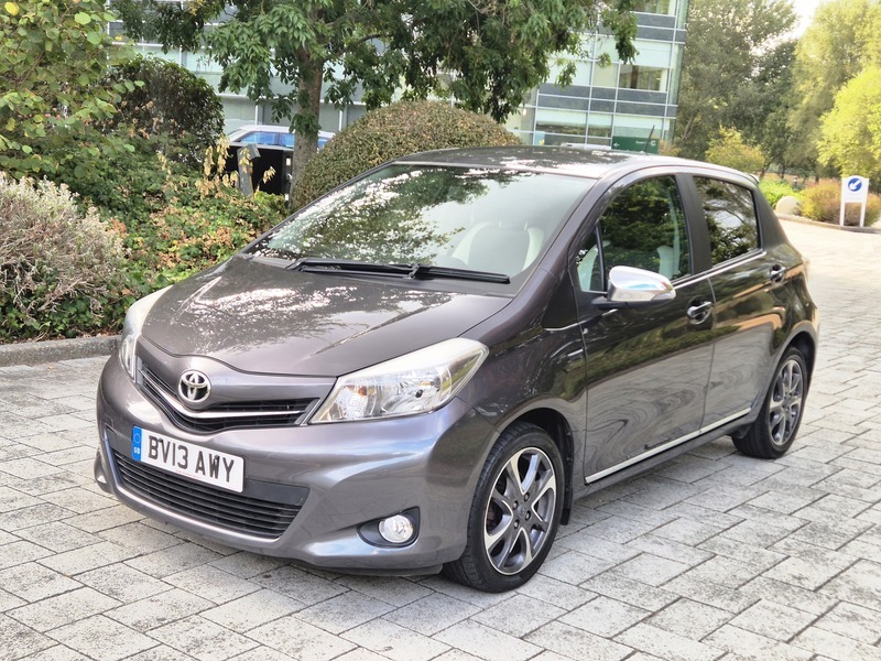 Toyota Yaris 1.33 Dual Vvt-i Trend Grey #2