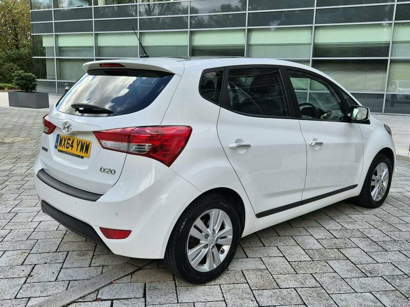 Hyundai Ix20 1.4 Style Hatchback White #3