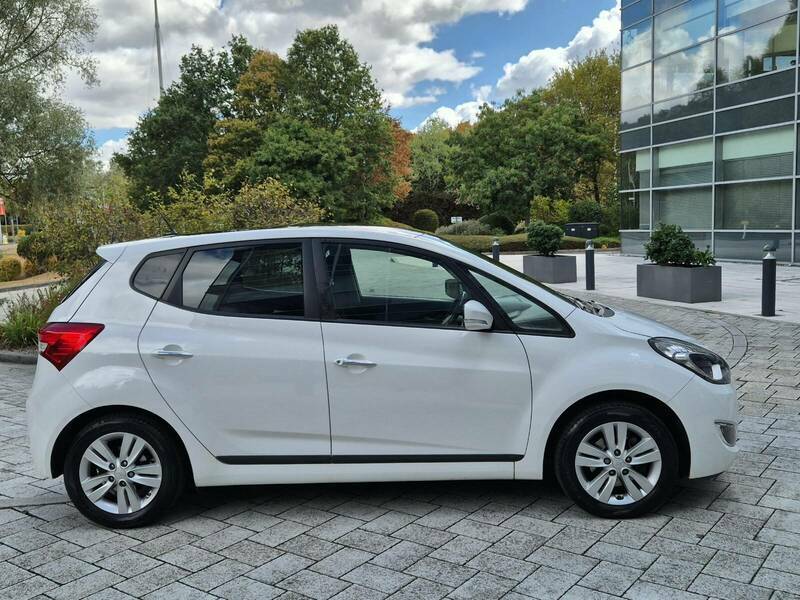 Hyundai Ix20 1.4 Style Hatchback White #5