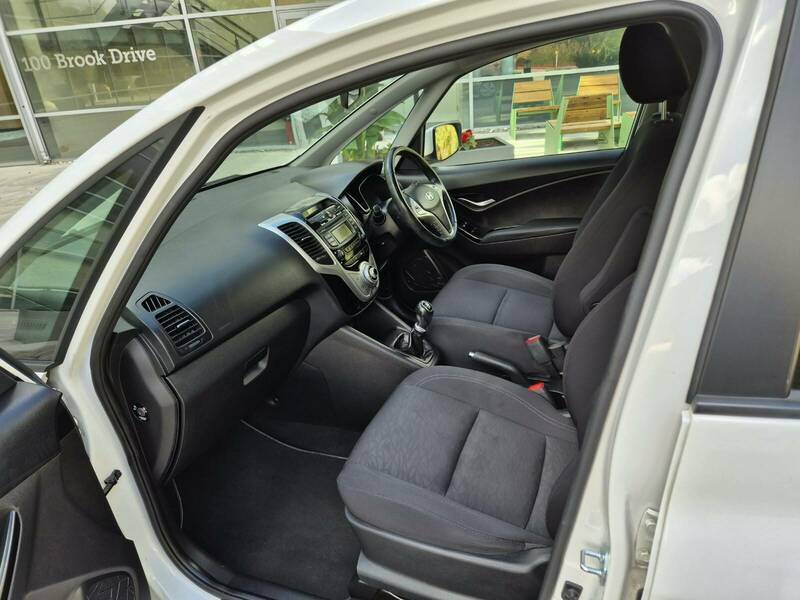 Hyundai Ix20 Active Auto #21