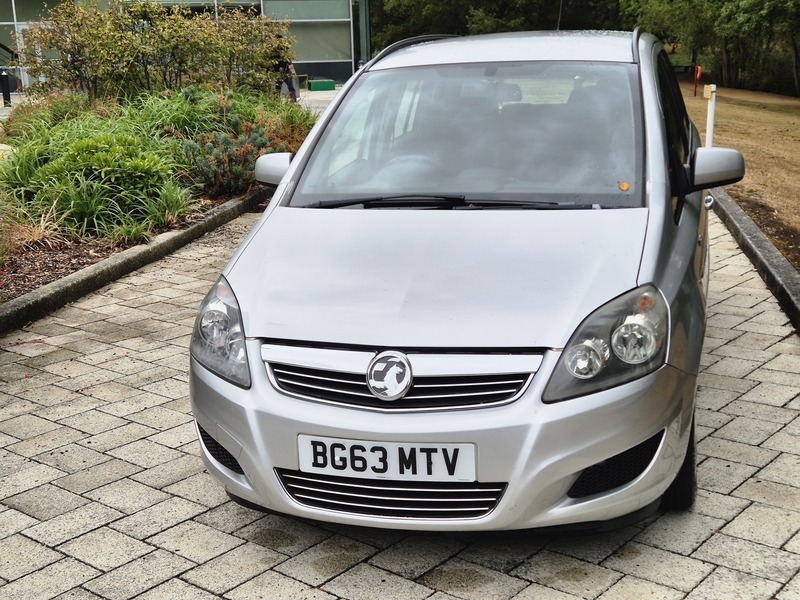 Vauxhall Zafira Design Red #10