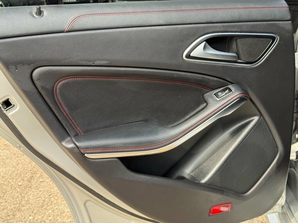 Mercedes-Benz CLA Class 2.1L Sport White #26