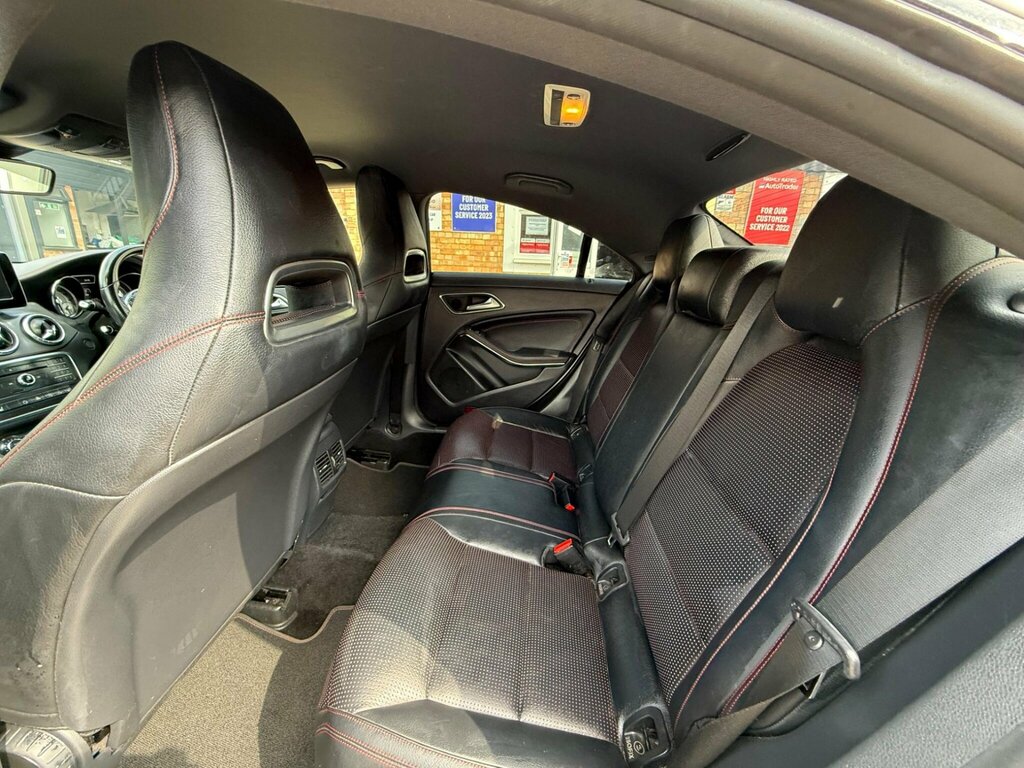 Mercedes-Benz CLA Class 2.1L Sport White #10