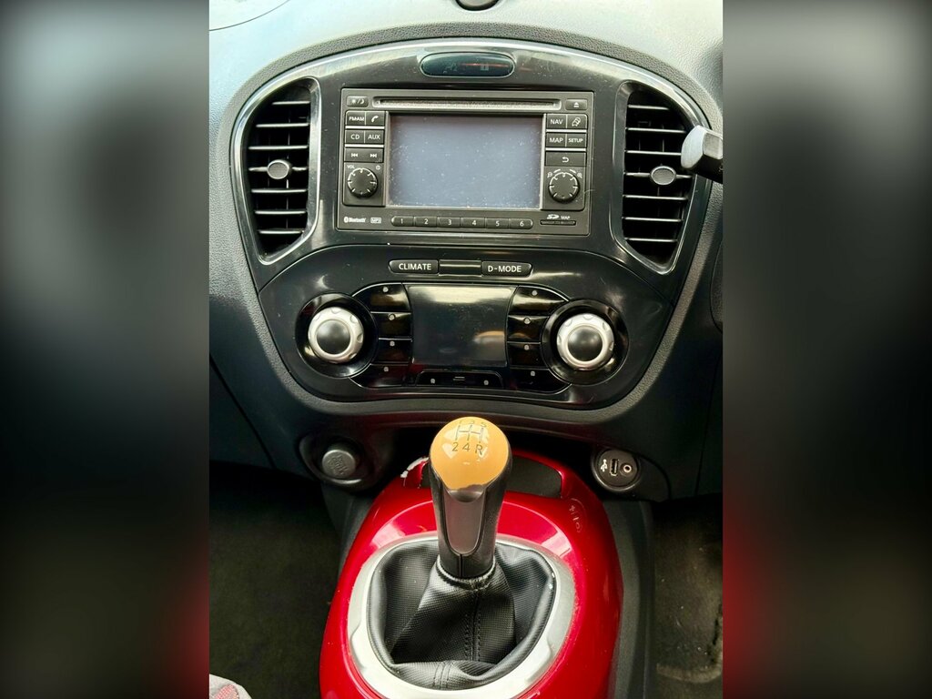 Nissan Juke 1.6 Acenta Premium Cvt Euro 5 Red #19