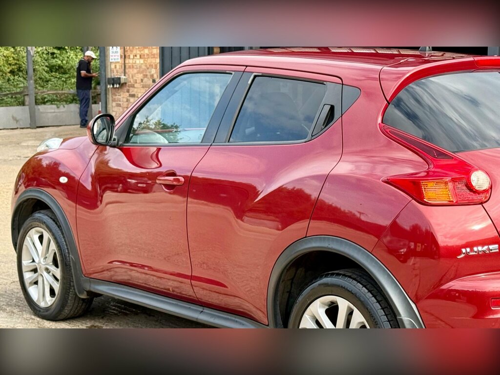 Nissan Juke 1.6 Acenta Premium Cvt Euro 5 Red #29