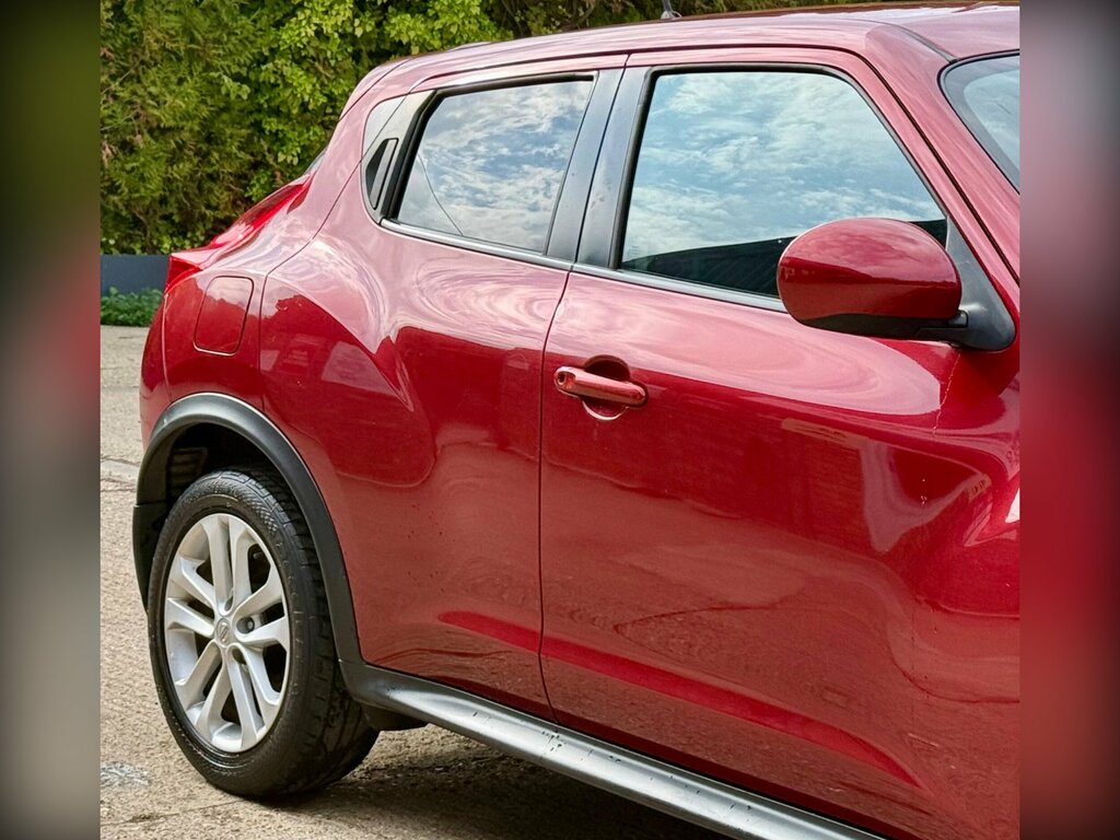 Nissan Juke 1.6 Acenta Premium Cvt Euro 5 Red #23