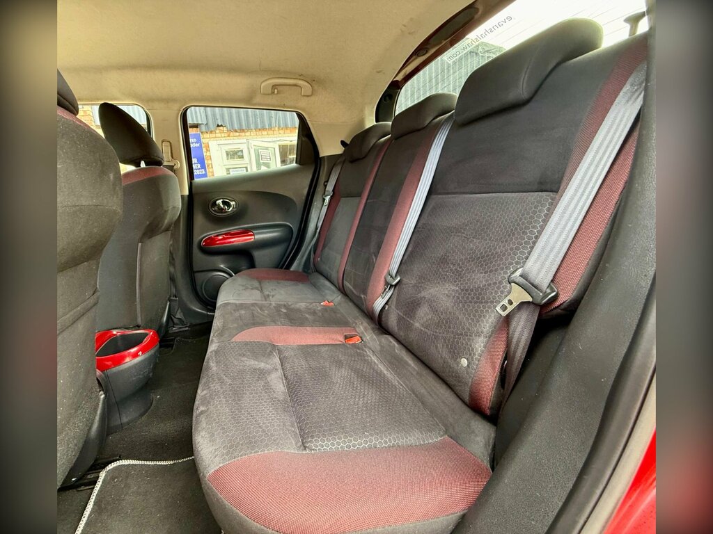 Nissan Juke 1.6 Acenta Premium Cvt Euro 5 Red #14