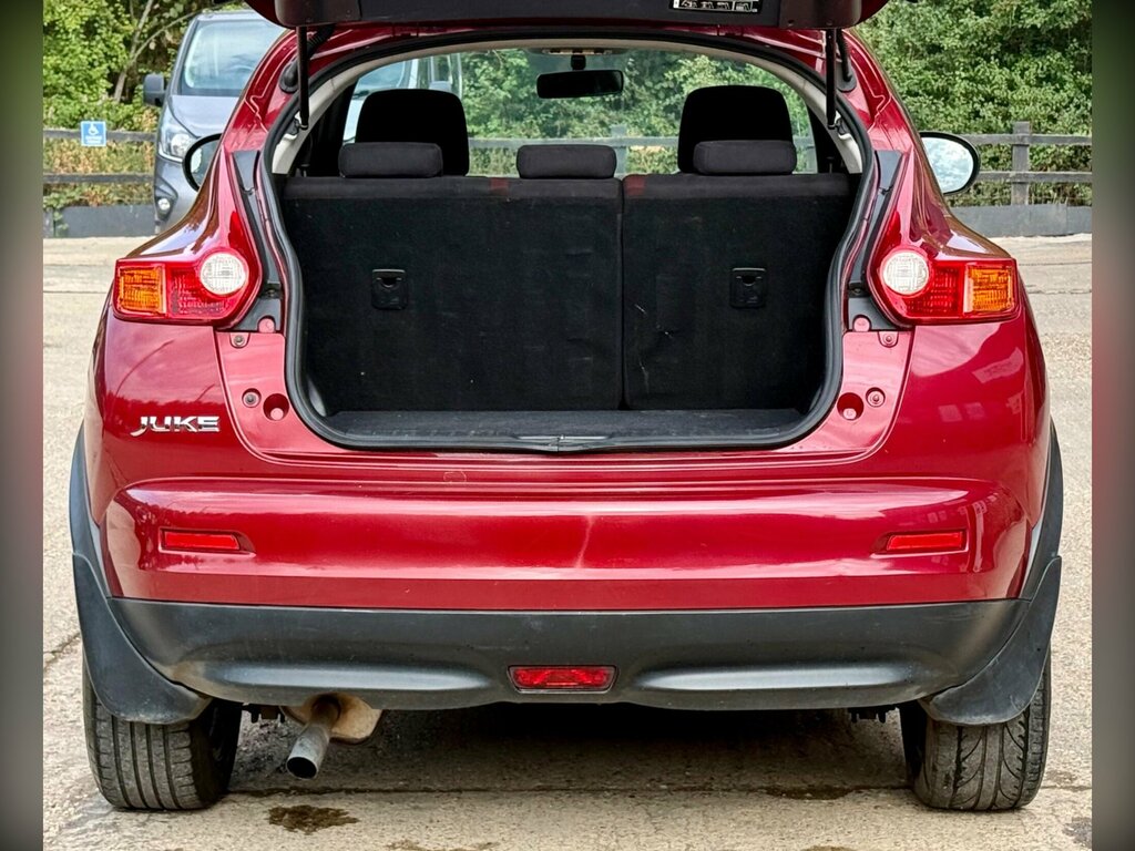 Nissan Juke 1.6 Acenta Premium Cvt Euro 5 Red #20