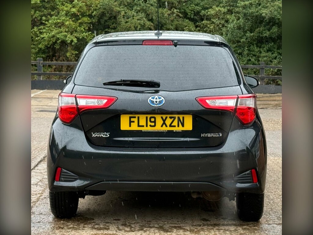 Toyota Yaris 1.5 Vvt-h Icon Tech E-cvt Euro 6 Ss Black #6