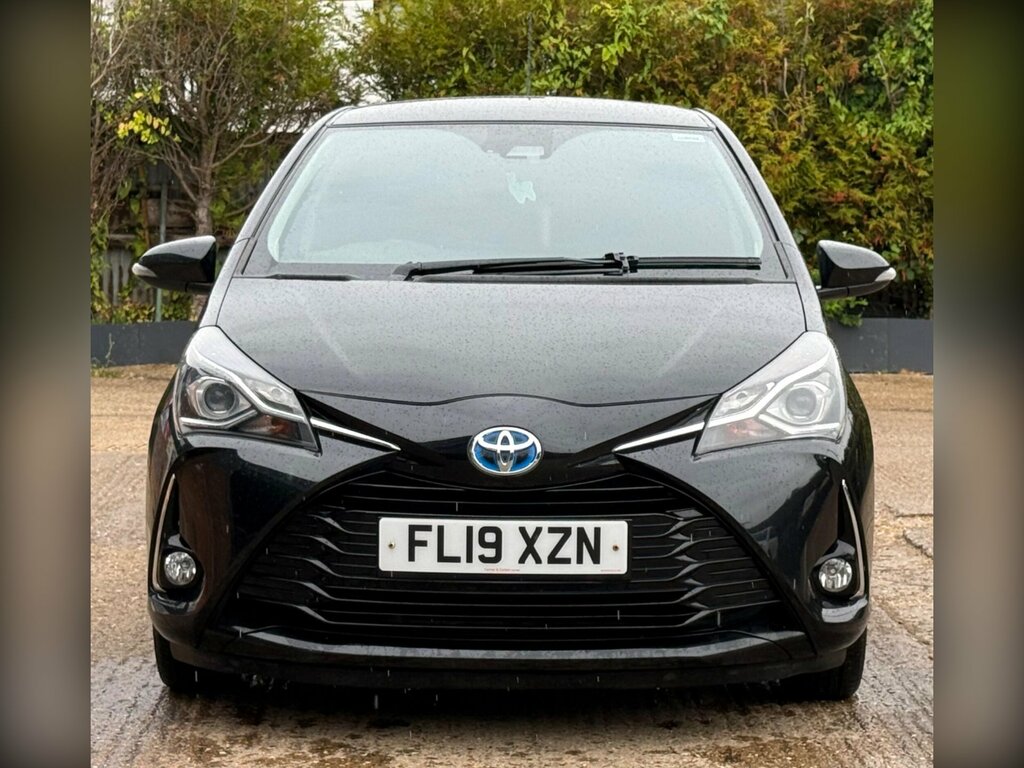 Toyota Yaris 1.5 Vvt-h Icon Tech E-cvt Euro 6 Ss Black #2