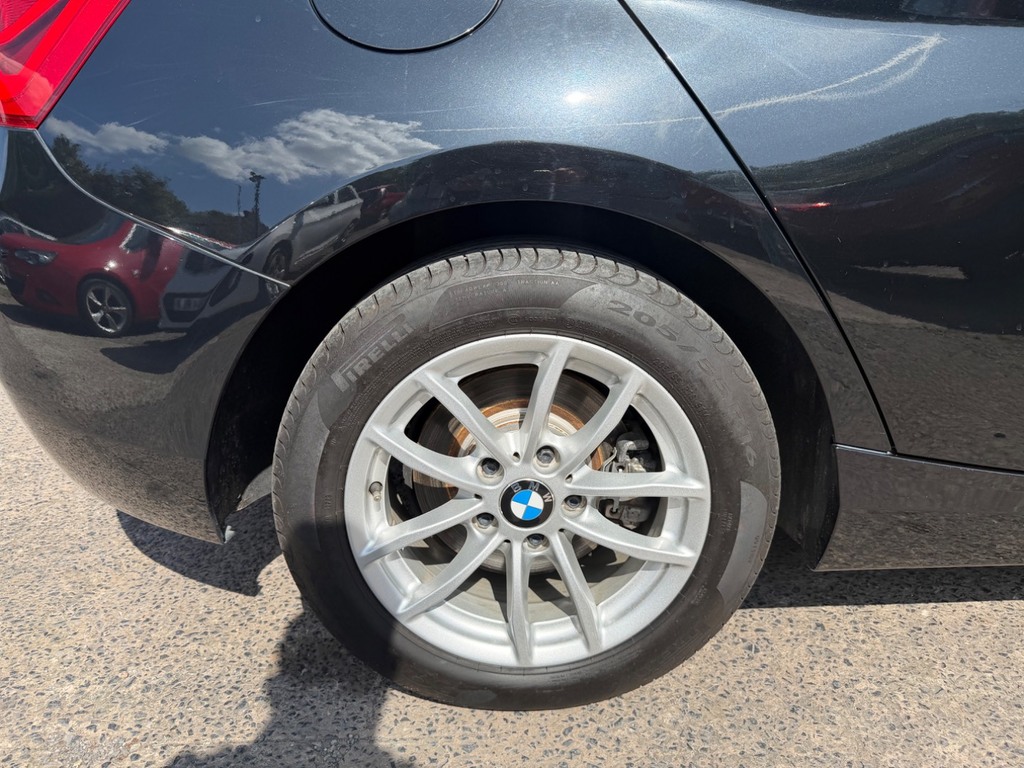 BMW 1 Series Hatchback PO65MPV #3