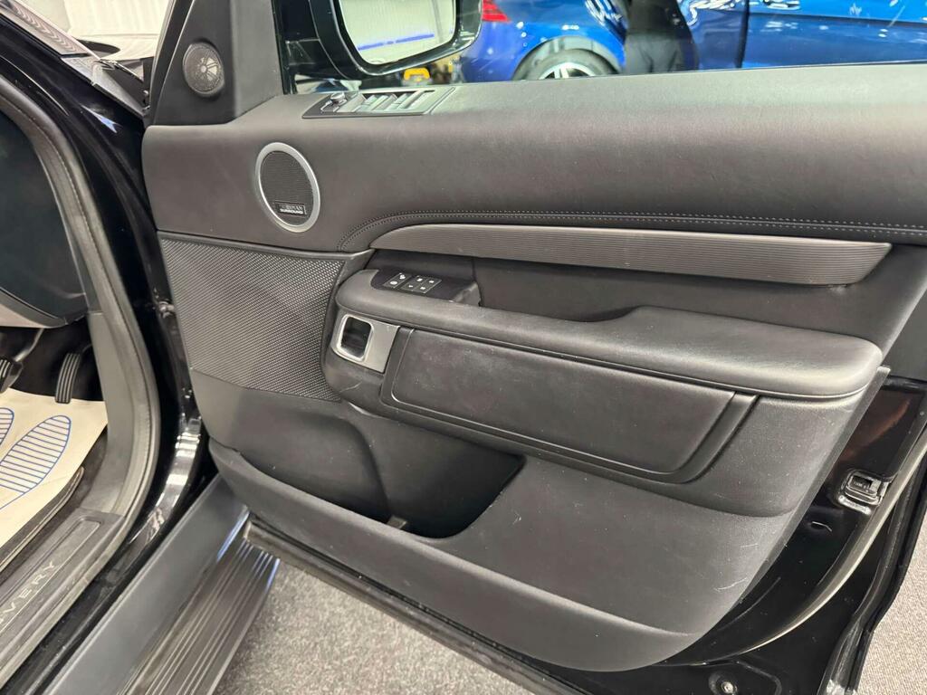 Land Rover Discovery 3.0 Sd6 Hse Luxury Silver #59