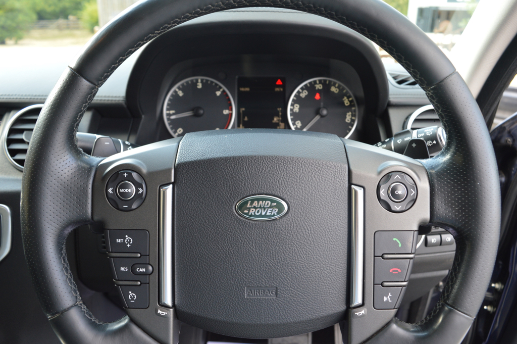 Land Rover Discovery Sdv6 Se Tech #47