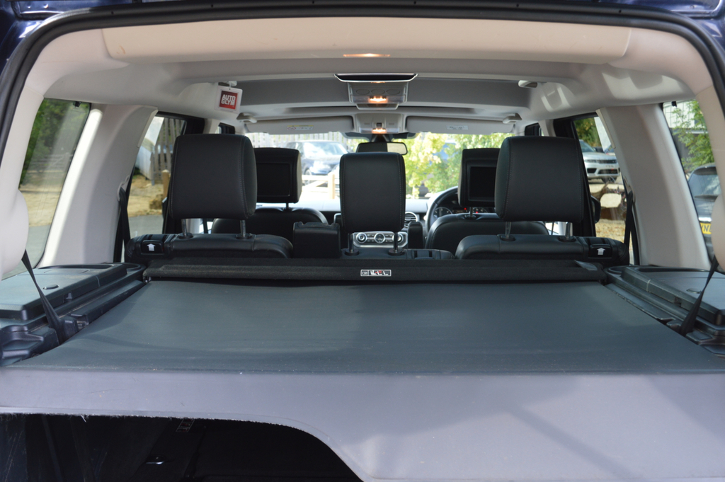 Land Rover Discovery Sdv6 Se Tech #24
