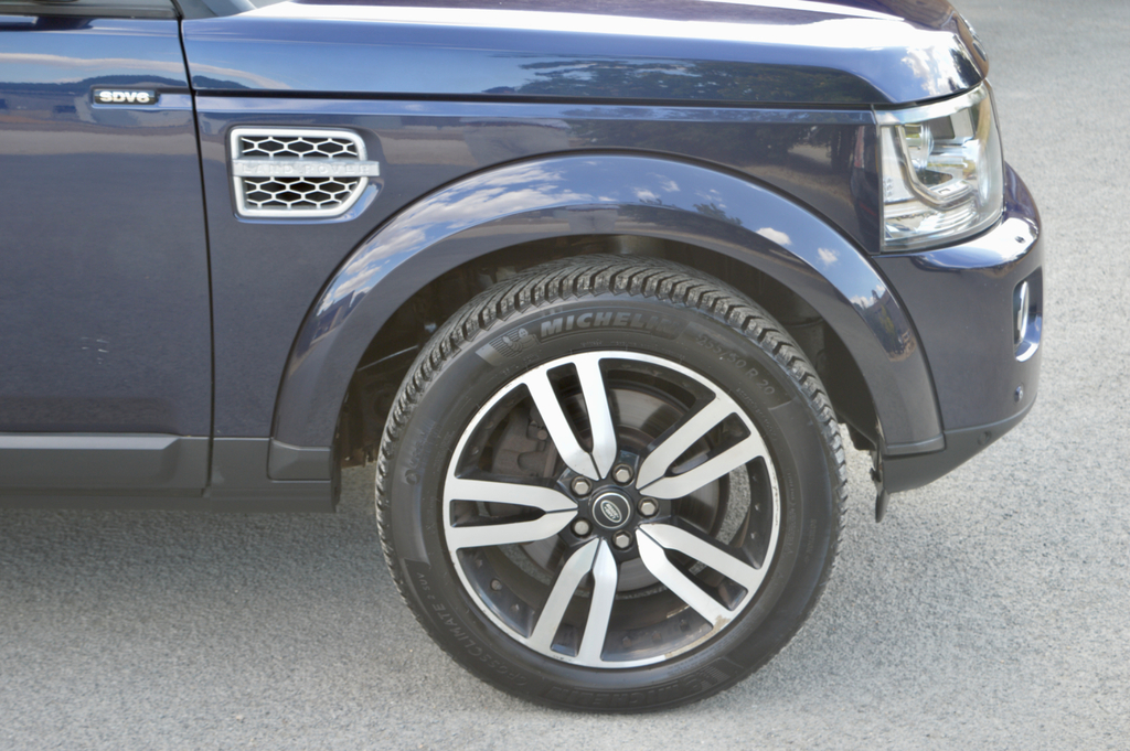 Land Rover Discovery Sdv6 Se Tech #40