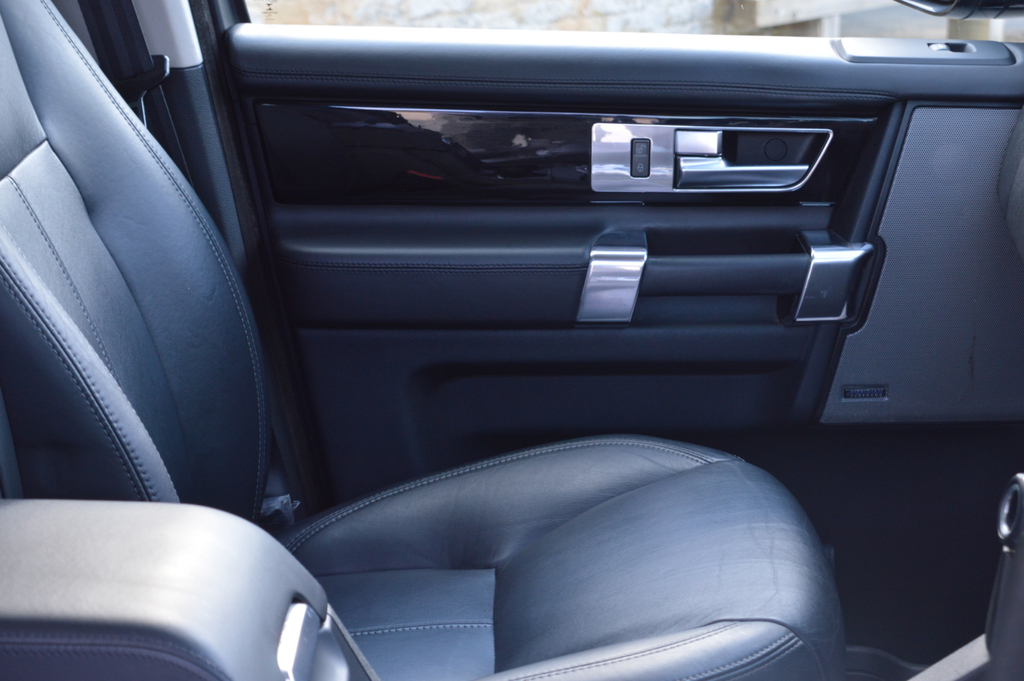 Land Rover Discovery Sdv6 Se Tech #55