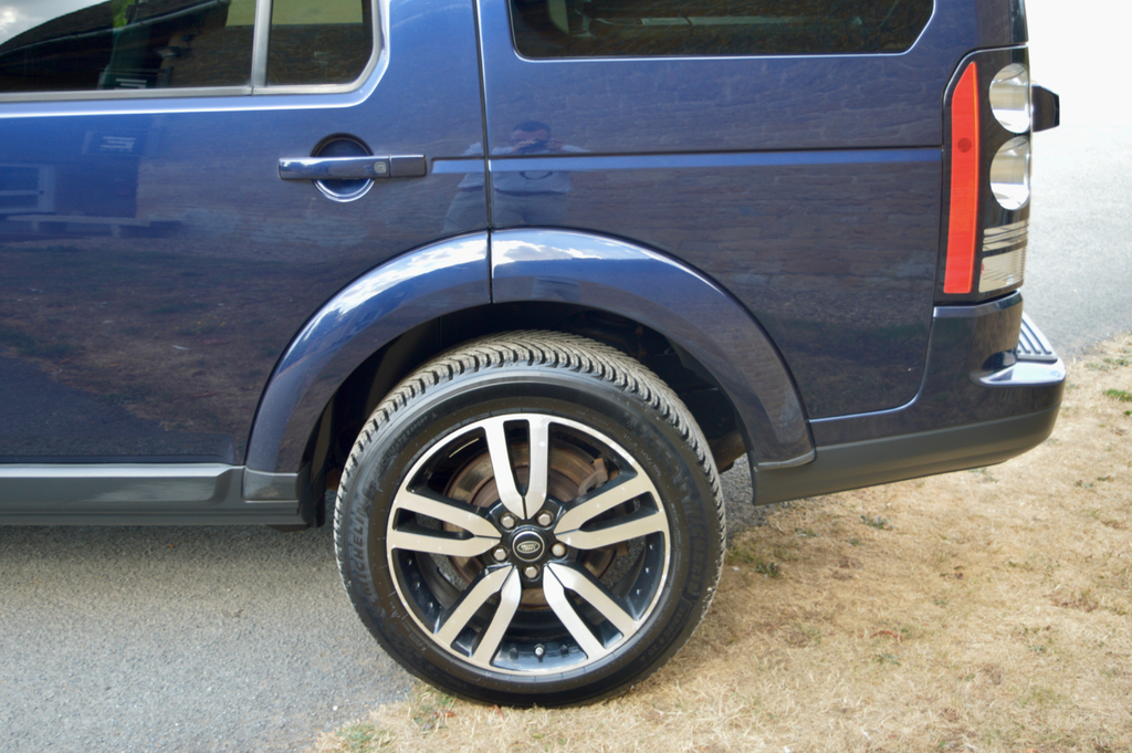 Land Rover Discovery Sdv6 Se Tech #38
