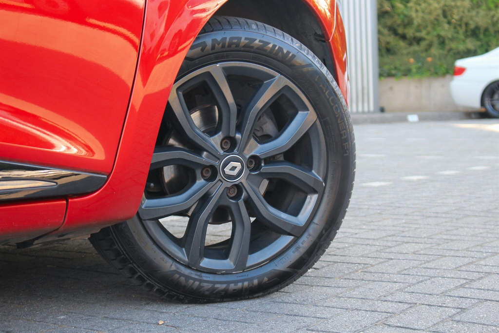 Renault Clio 0.9 Tce Play Euro 6 Ss MJ68CGF  #4