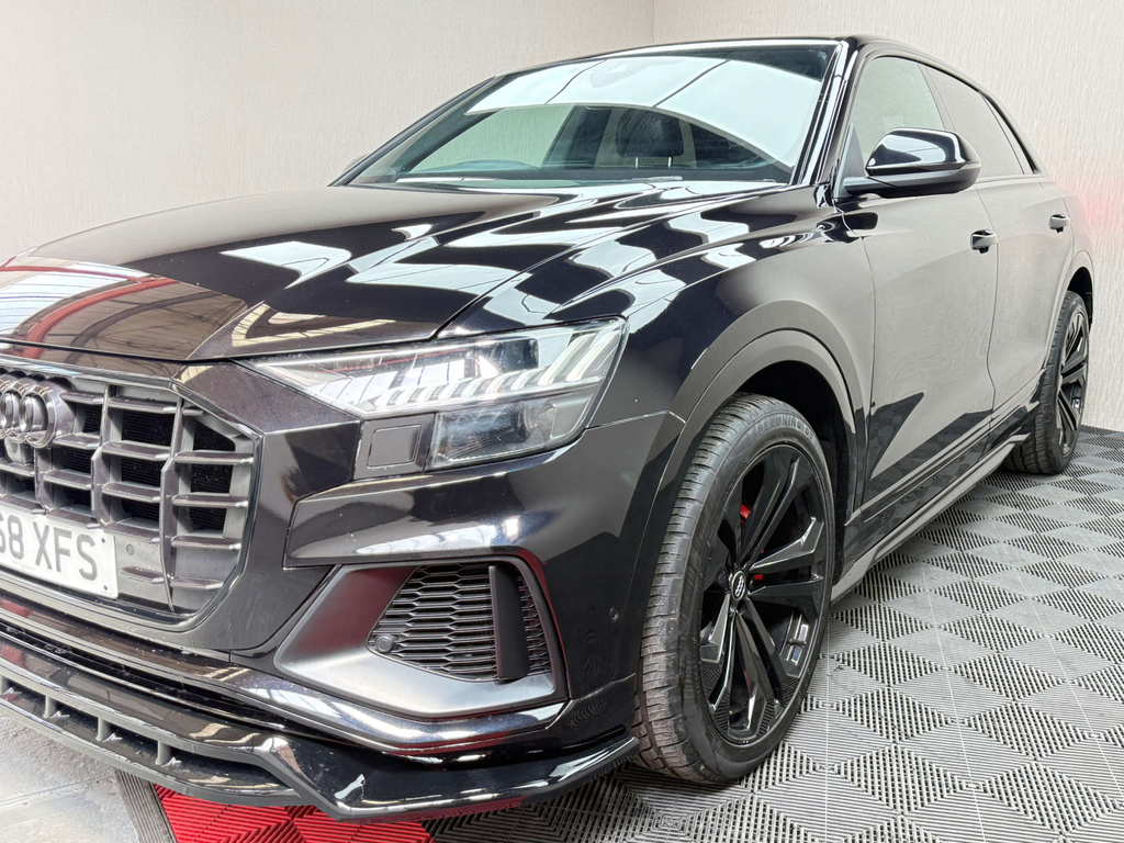 Audi Q8  Black #12