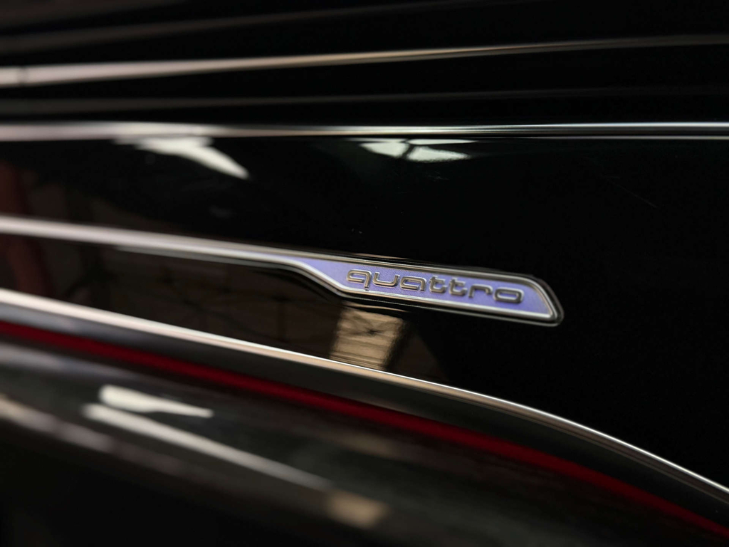Audi Q8  Black #59