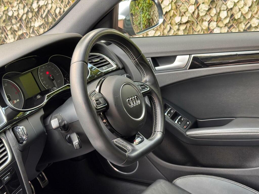Audi S4 Black #20