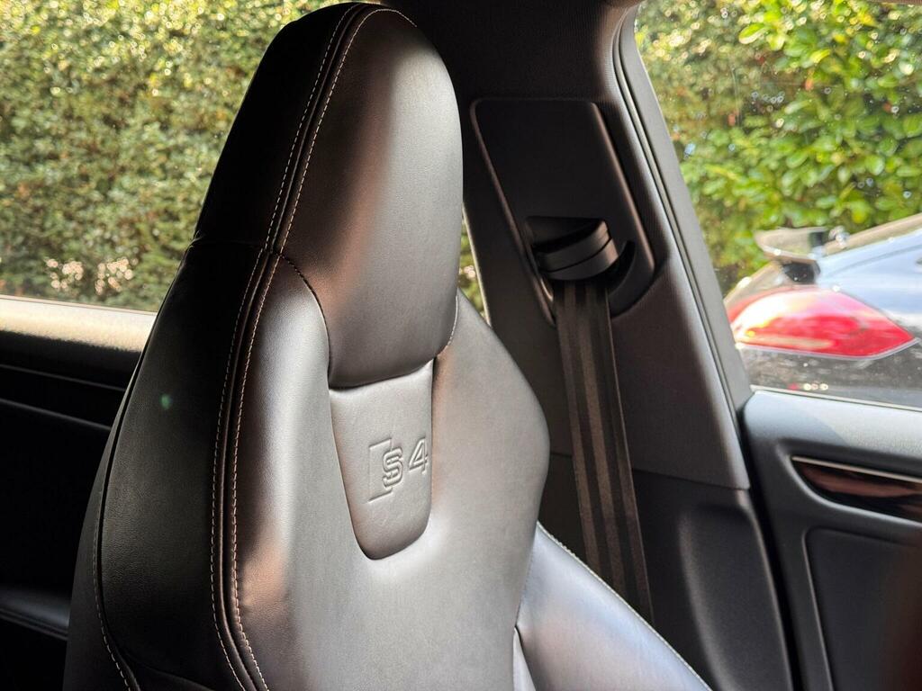 Audi S4 Black #30