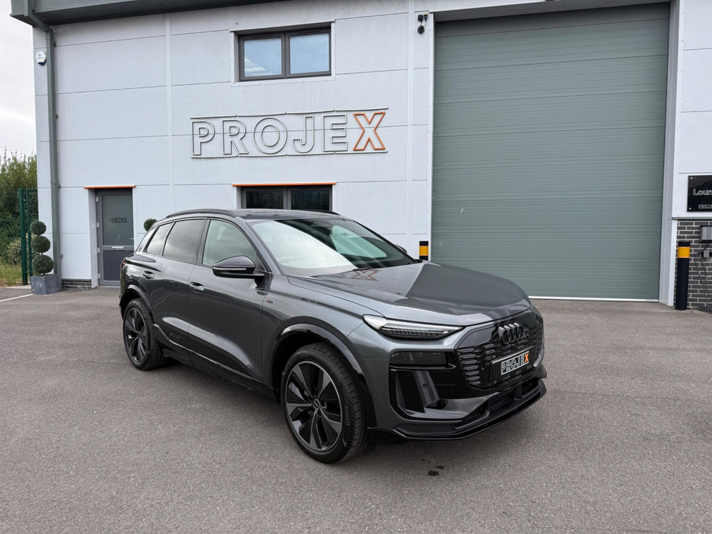 Audi E-tron 100Kwh Performance Black Edition Suv Grey #5