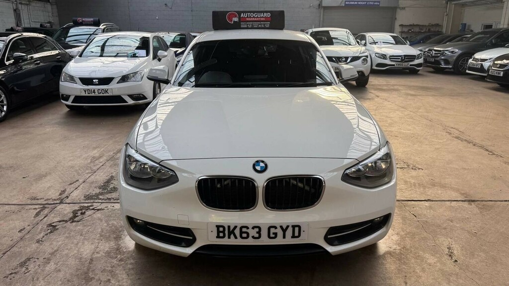 BMW 1 Series 2013 2.0 116D Sport White #4