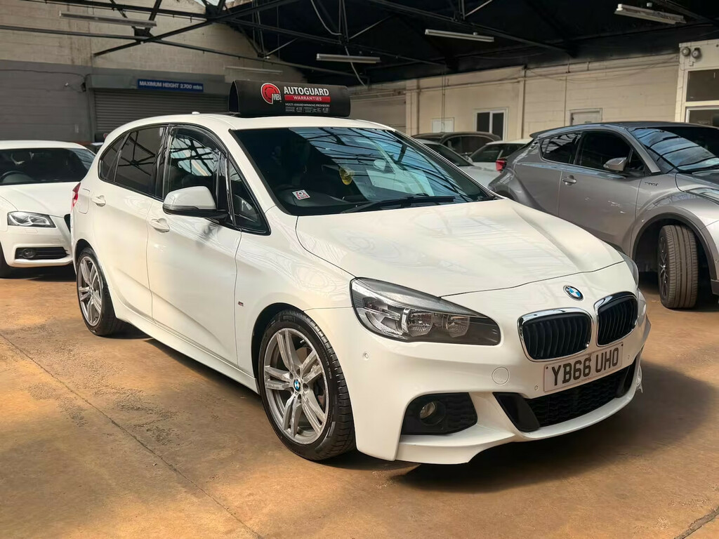 BMW 2 Series 220D Xdrive M Sport Nav Step Hatchback YB66UHO White #3