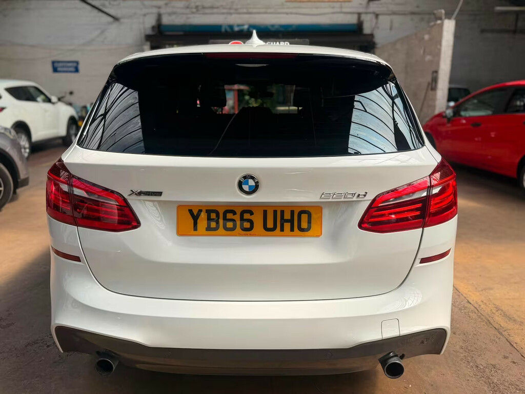 BMW 2 Series 220D Xdrive M Sport Nav Step Hatchback YB66UHO White #6