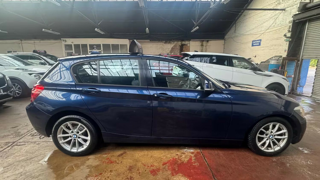 BMW 1 Series 116I Se Step Hatchback Blue #4