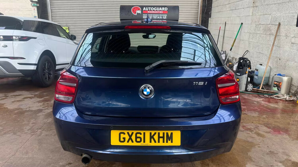 BMW 1 Series 116I Se Step Hatchback Blue #2