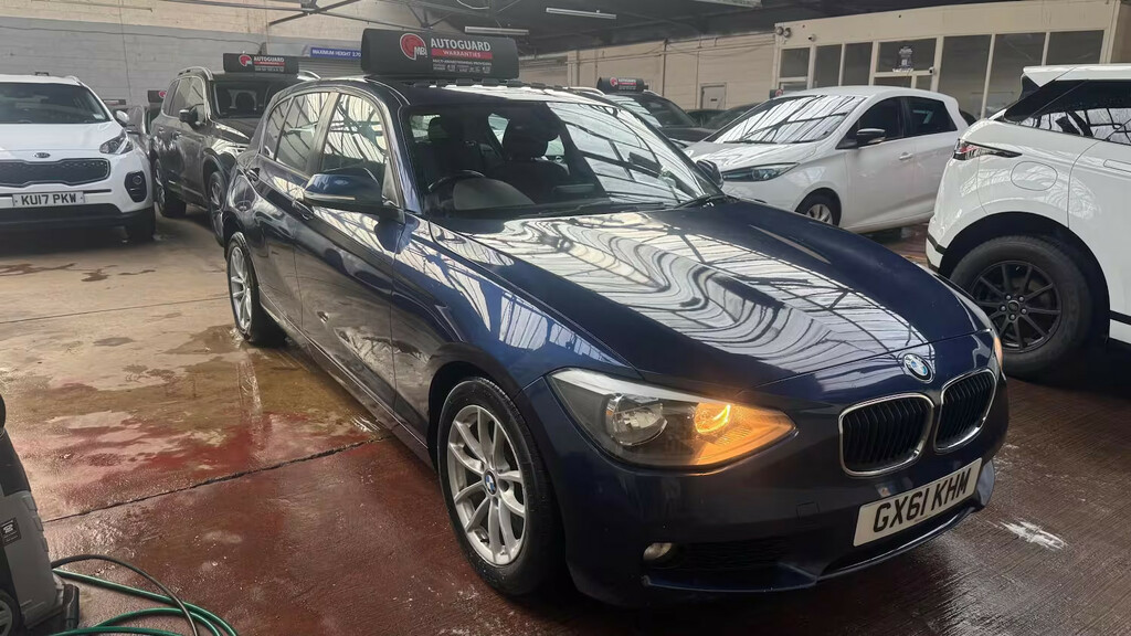 BMW 1 Series 116I Se Step Hatchback Blue