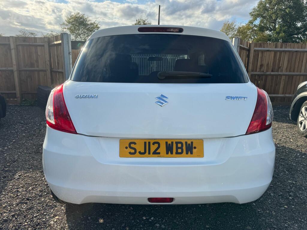 Suzuki Swift Hatchback Red #9