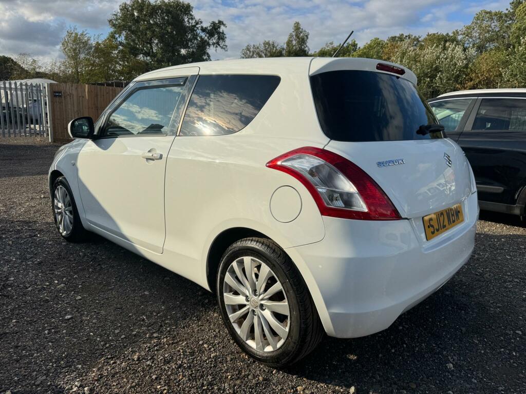 Suzuki Swift Hatchback Red #8