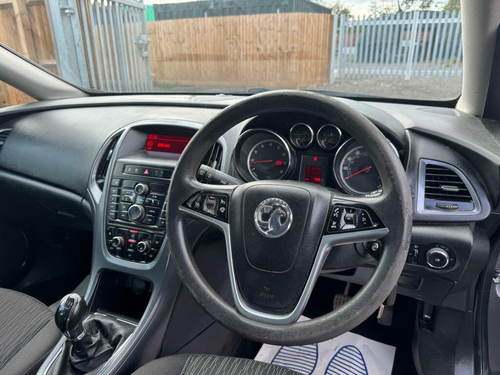 Vauxhall Astra Design Silver #23