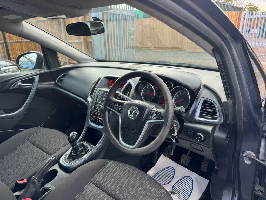 Vauxhall Astra Design Silver #22