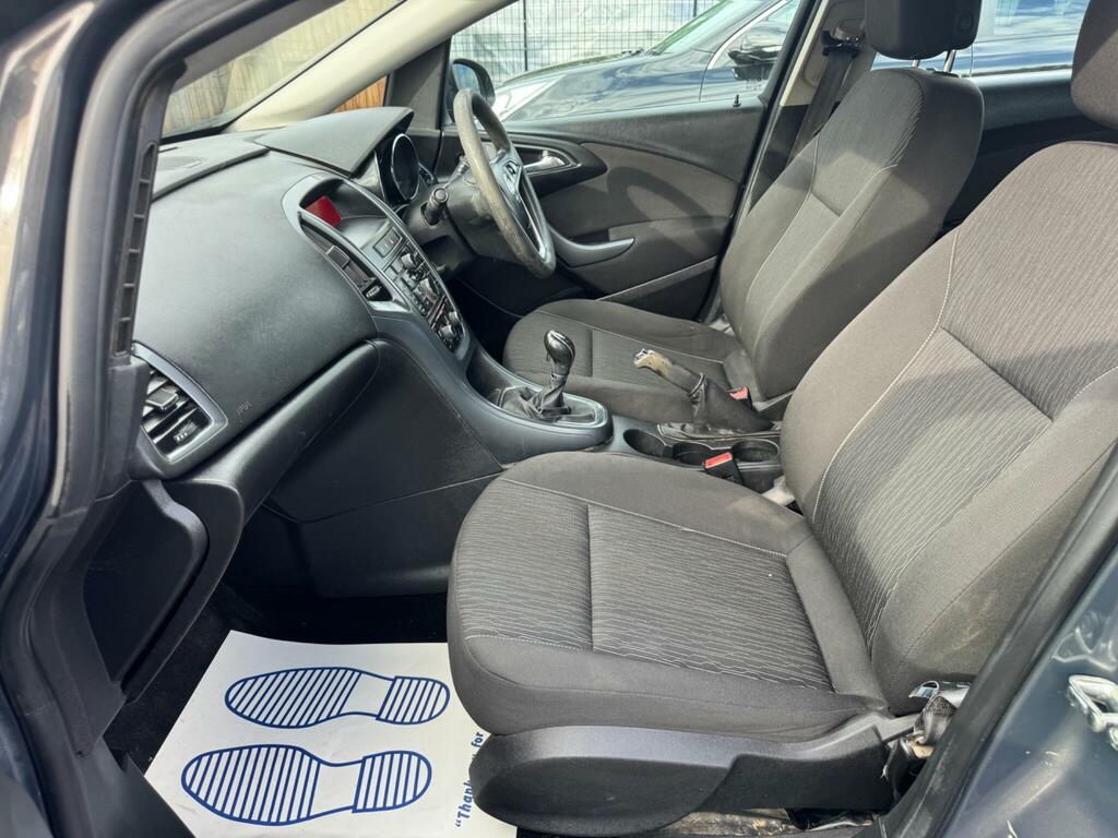 Vauxhall Astra Design Silver #30