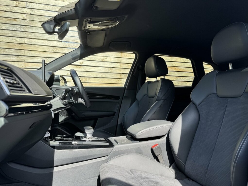 Audi Q5 Tfsi Black Edition KW24NLO Black #4